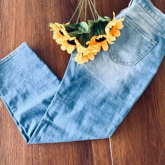 Old Navy Boyfriend Straight Jeans Size 2‎ - Picture 2 of 13